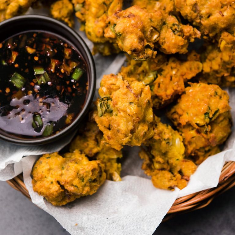 Good Earth Curried Vegetable Pakoras